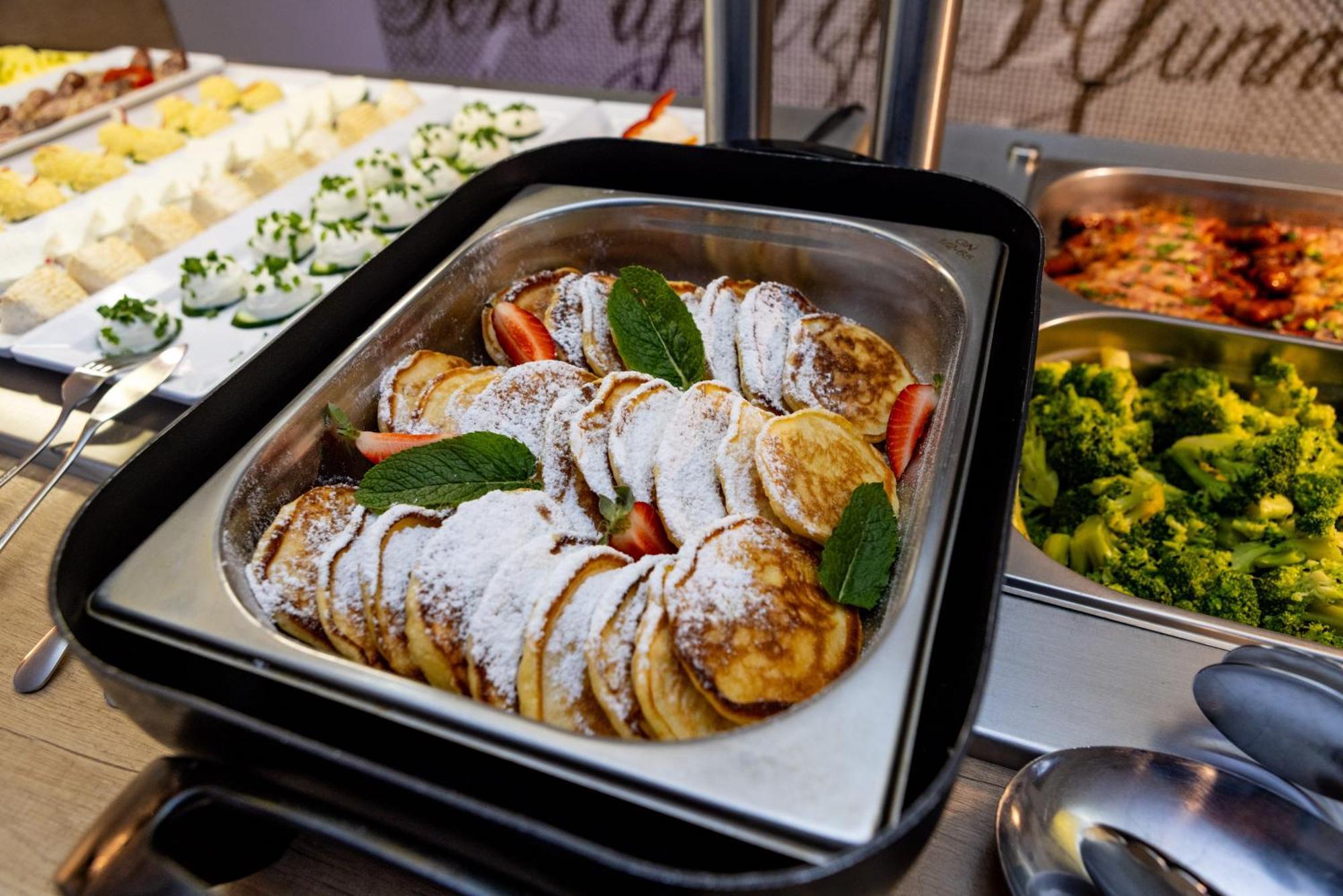 Max Health Resort Spa Ustronie Morskie Kültér fotó